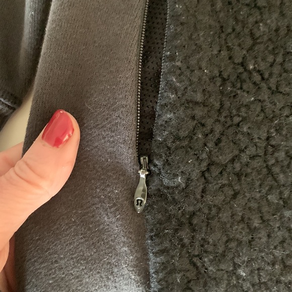 Lululemon Stand Out Sherpa jacket in black-size 6 - Picture 7 of 15